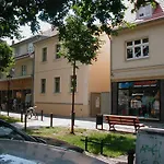 Pensionszimmer Unicat ゲストハウス 3*