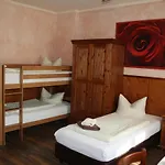 Pensionszimmer Unicat 3*