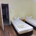 Pensionszimmer Unicat ゲストハウス ポツダム