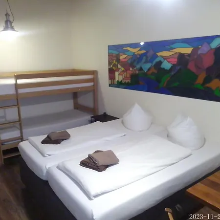Pensionszimmer Unicat Гостевой дом Потсдам