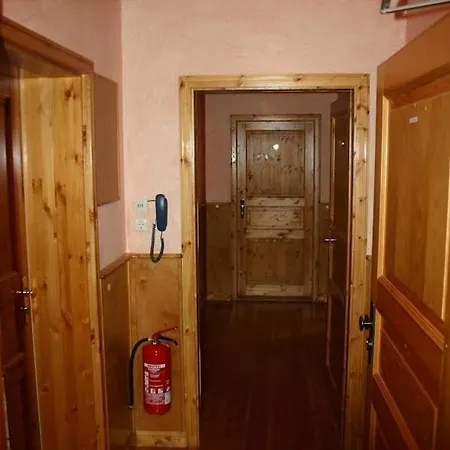 Гостевой дом Pensionszimmer Unicat Потсдам
