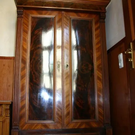 Pensionszimmer Unicat بيت ضيافة