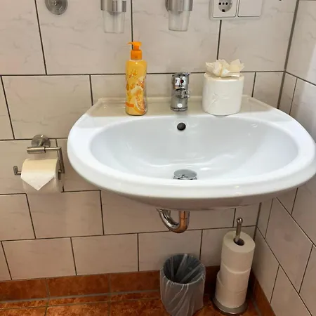 Гостевой дом Pensionszimmer Unicat Потсдам