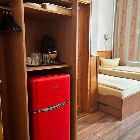 Pensionszimmer Unicat Гостевой дом 3*